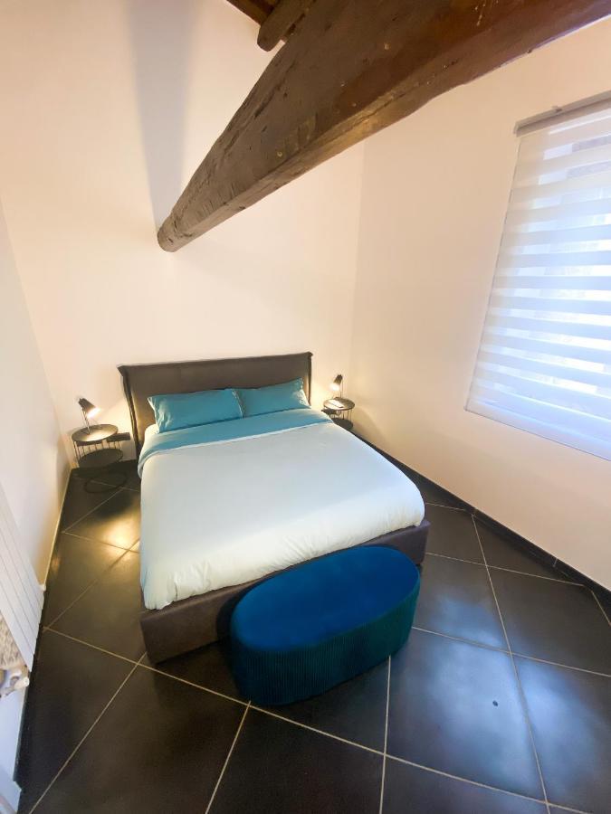 23 Scalini Renella Apartment Rom